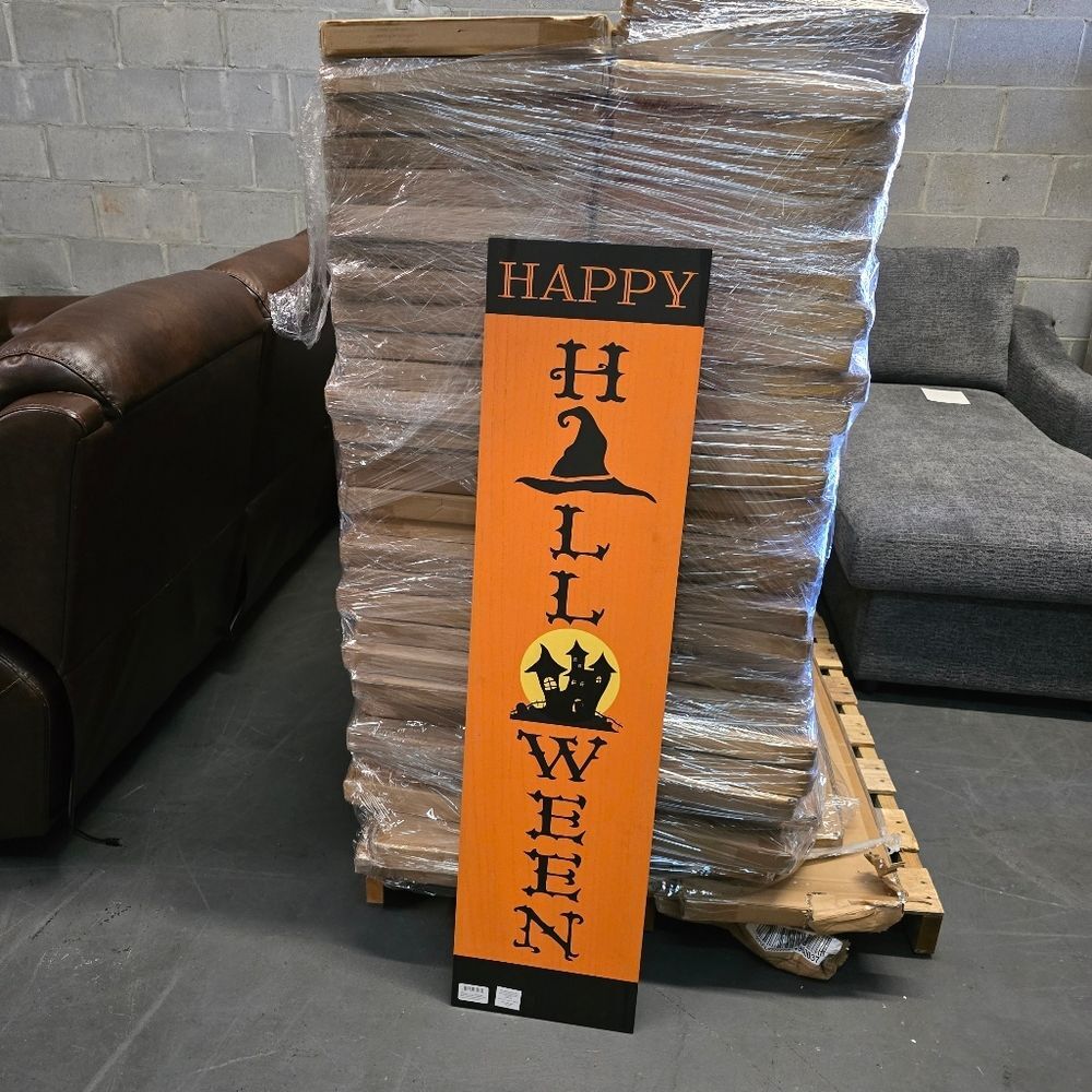 Double sided Halloween door sign. Great quality
